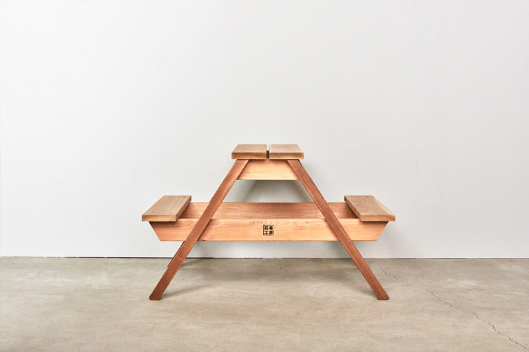 LITTLE PICNIC TABLE