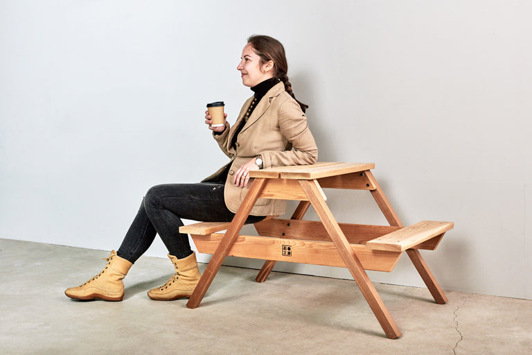 LITTLE PICNIC TABLE