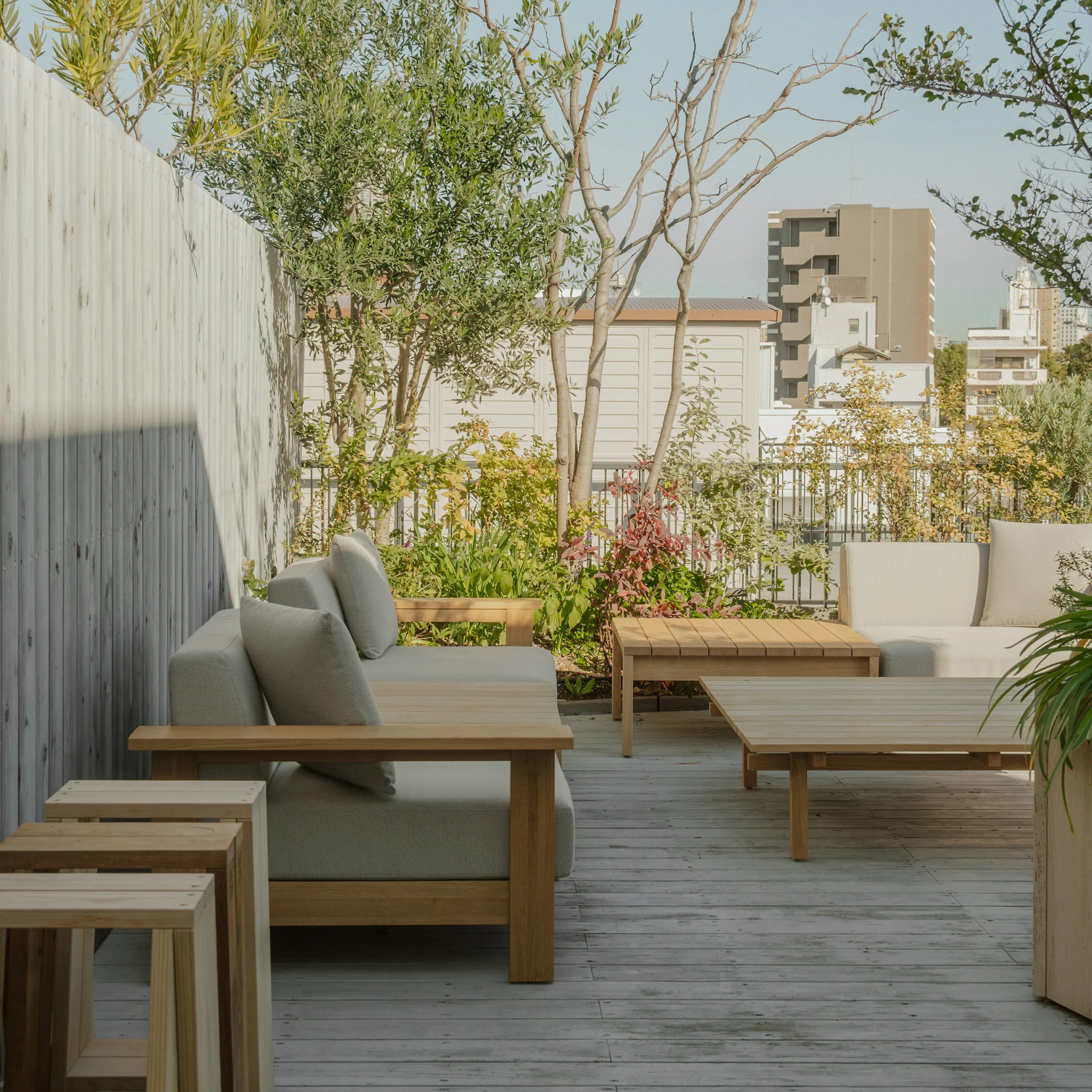 KOBO LOUNGE SERIES CENTER TABLE-HALF